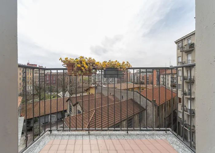 Апартаменты Stylish Porta Romana With Terrace *