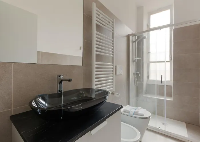 Apartment Guesthost - Bright With Balcony In *