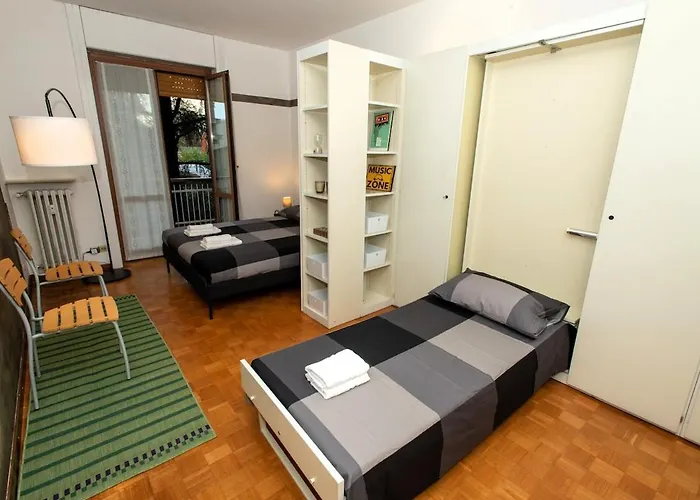 Spacious Near Bocconi Milaan