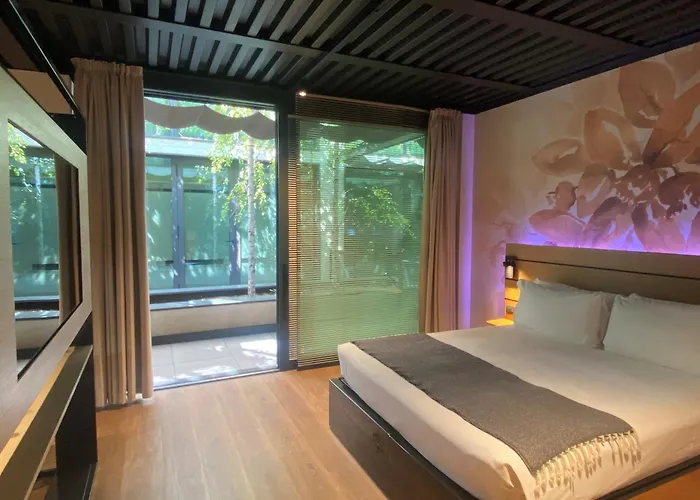 Versoverde Alzaia Naviglio Grande Otel