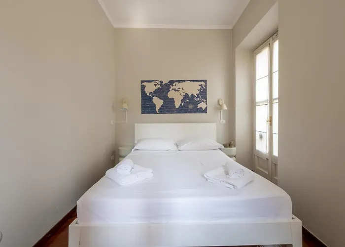 Bright & Chic 1bdr With Shared Rooftop Terrace In San Babila شقة