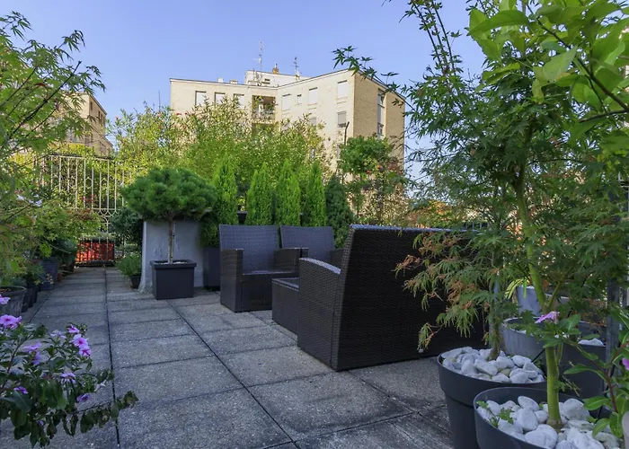شقة Bright & Chic 1bdr With Shared Rooftop Terrace In San Babila *