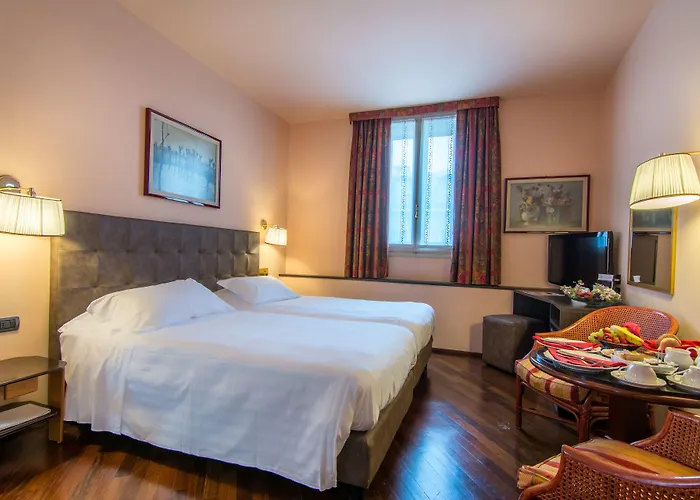 Regina Hotel 4*