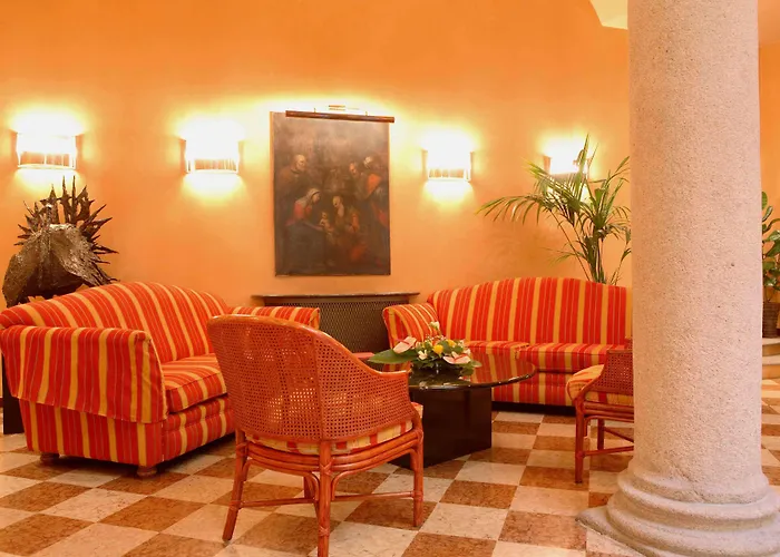 Regina Hotel 4*