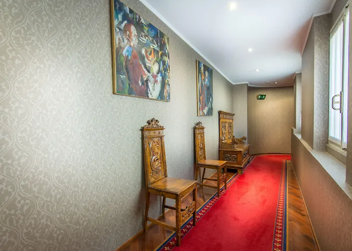 Regina 4*