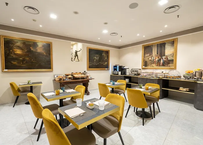 Regina Hotel 4*