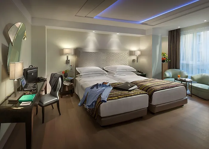 Cavour Hotel 4*