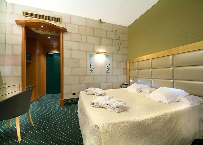 C-hotels Rubens 4* מילאנו