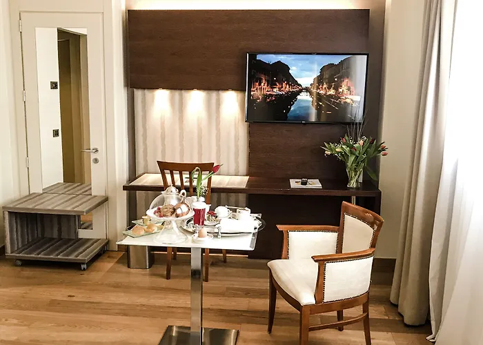 Art Navigli Отель 4*