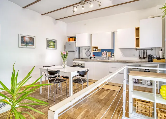 شقة Casa Torricelli - Modern On 3 Levels With Outdoor Dining Area ميلان