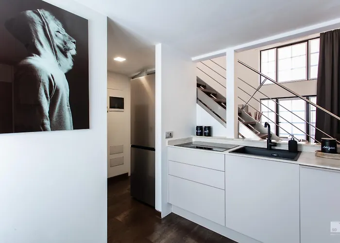 Luxury House In Pietrasanta 120 Mq * Milano