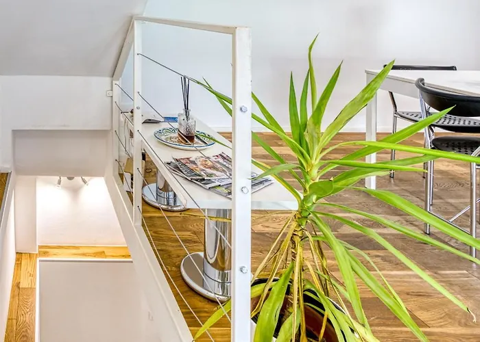 Casa Torricelli - Modern On 3 Levels With Outdoor Dining Area ميلان