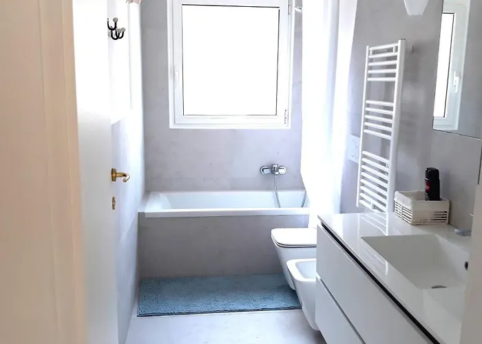 Mansarda Con Terrazzo Centralissima アパート *