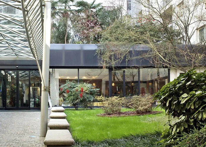 Hotel Ibis Centro 3*