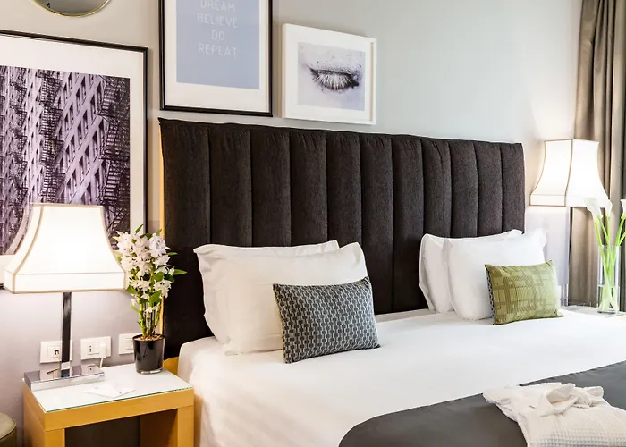 Otel Garibaldi Station By Ihg 4*