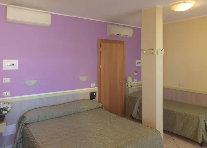 Arco Romana 3*