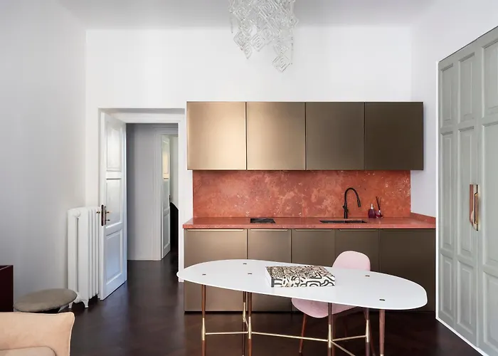Nolo Eleganza Con Balcone E Design Милан