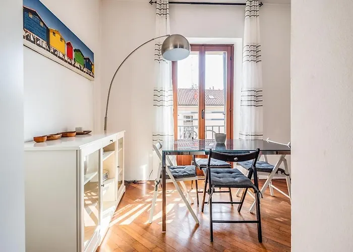 Appartamento Navigli Duomo Design -tortona-solari- M2 Milano
