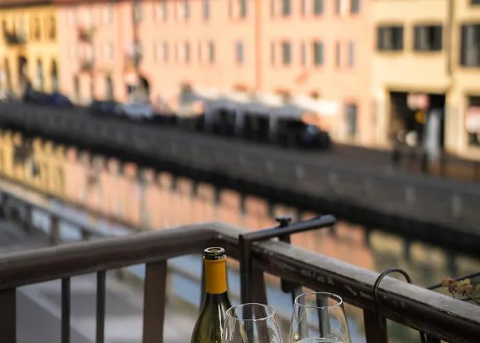 Spacious Design Flat At Navigli At 15 Min From Duomo