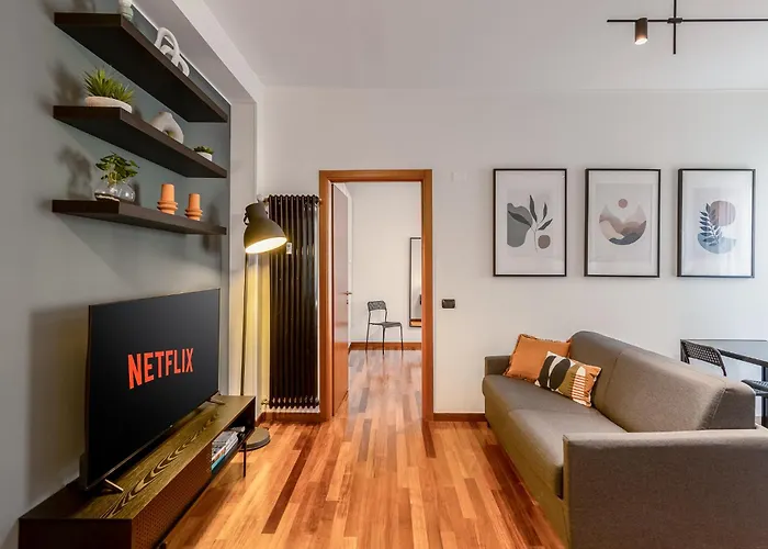 Spacious Design Flat At Navigli At 15 Min From Duomo