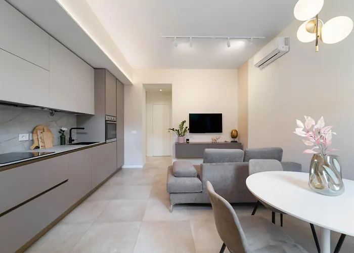 Design - 10 Min To Duomo Apartment