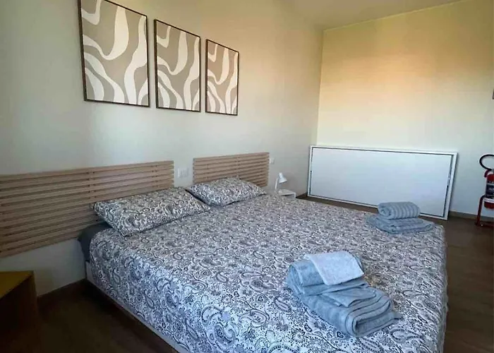 Simona -bocconi,naviglio,duomo,milano-cortina,ieo,iulm,assago Forum Apartmán *