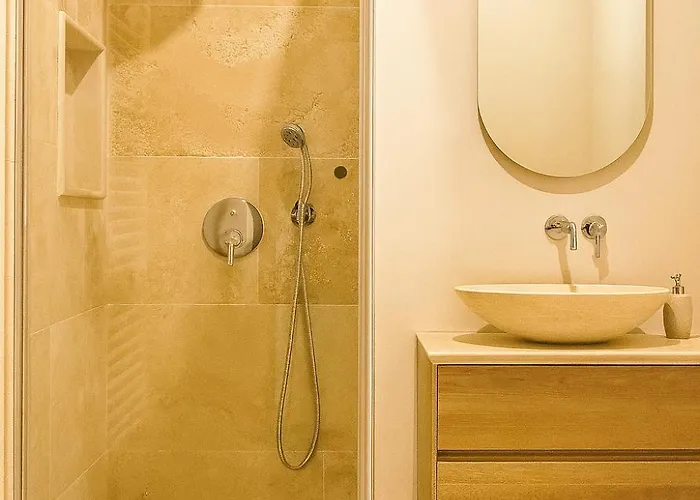 Navigli Bocconi - 2 Bedrooms *