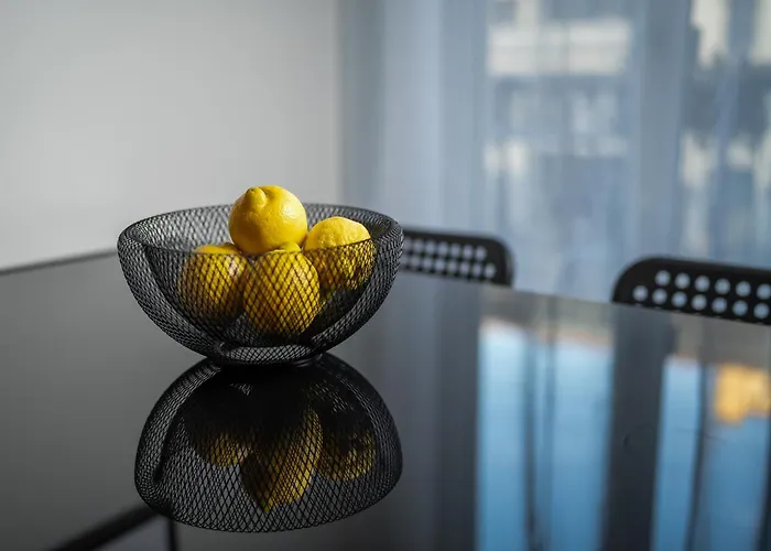 Spacious Design Flat At Navigli At 15 Min From Duomo Апартаменты Милан