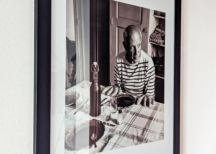 Large With Terrace 公寓 *