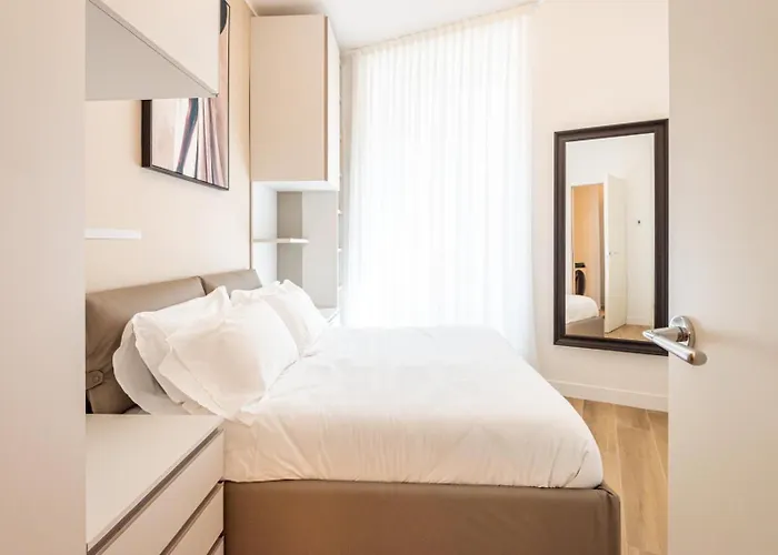 Michelangelo Moscova Golden House Apartment