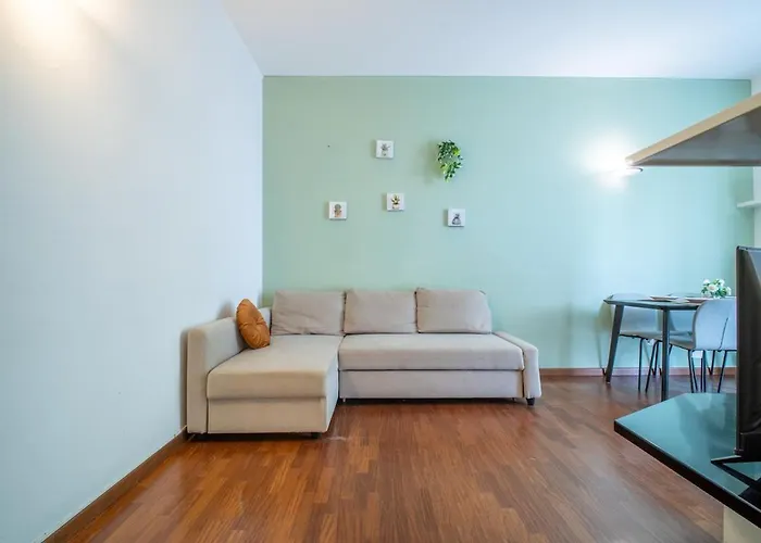 Duomo 10 Minutes Away Spacious 5 Pax Balcony Wifi Ac * Milán