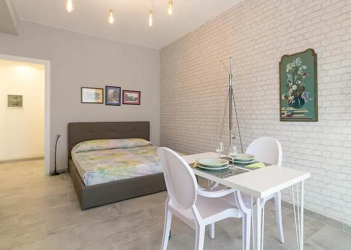 Joivy Cosy Studios, Easy Access To The Centre Of * Milan