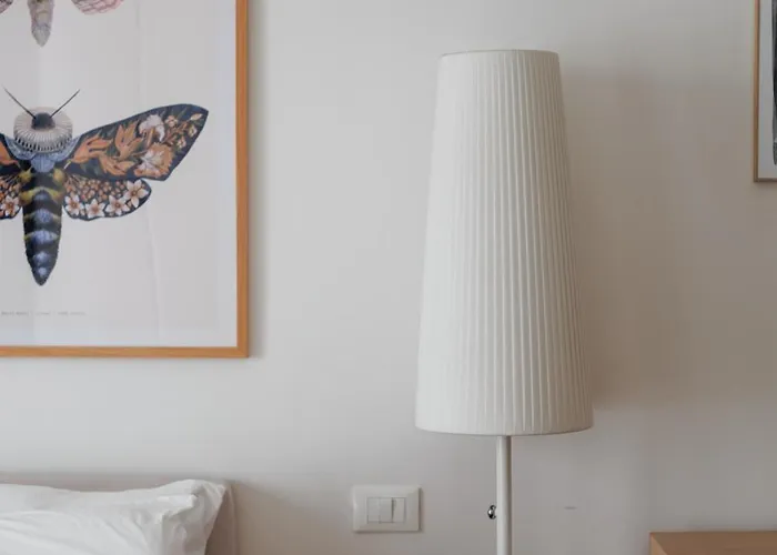 Your Sunny Getaway In Porta Venezia Dist... Apartman Milánó
