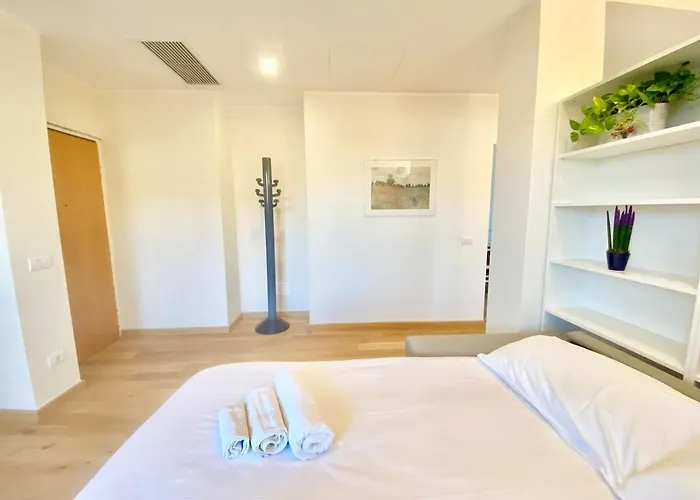 Penthouse With Panoramic Terrace-8 Minutes From The Duomo ميلان