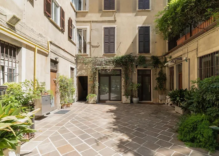Guesthost - Brera Modern Milán