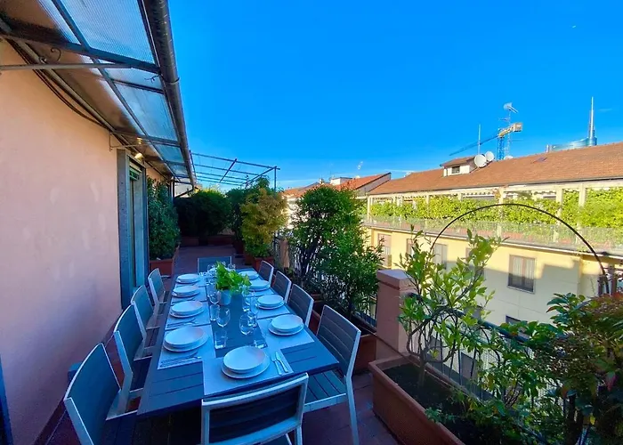 Penthouse With Panoramic Terrace-8 Minutes From The Duomo * ميلان