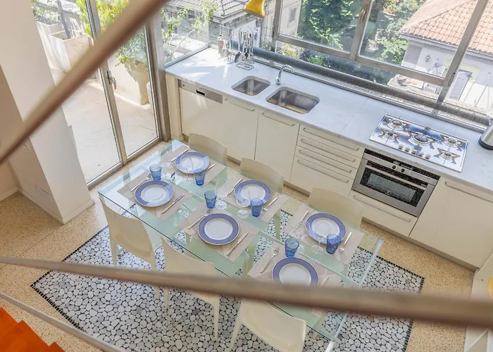 Apartment Penthouse With Terraces, Jacuzzi & Garage Milan