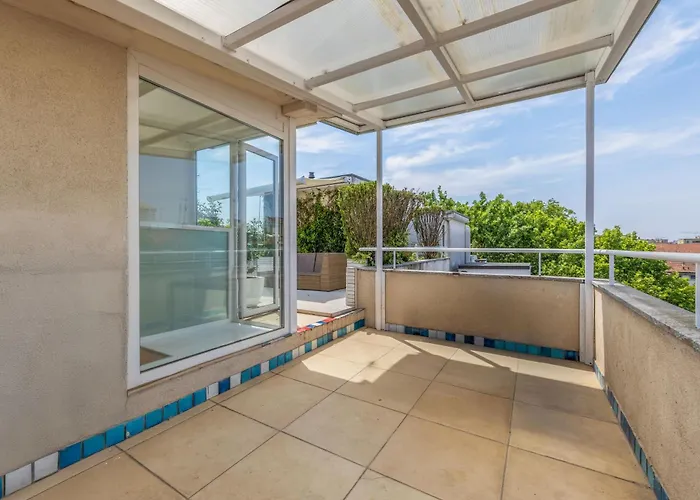 Penthouse With Terraces, Jacuzzi & Garage * Milan