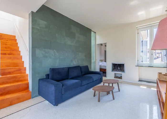 Penthouse With Terraces, Jacuzzi & Garage Milan