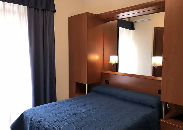 Aurora Hotel