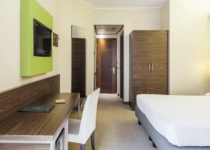 Des Etrangers 3* Milano