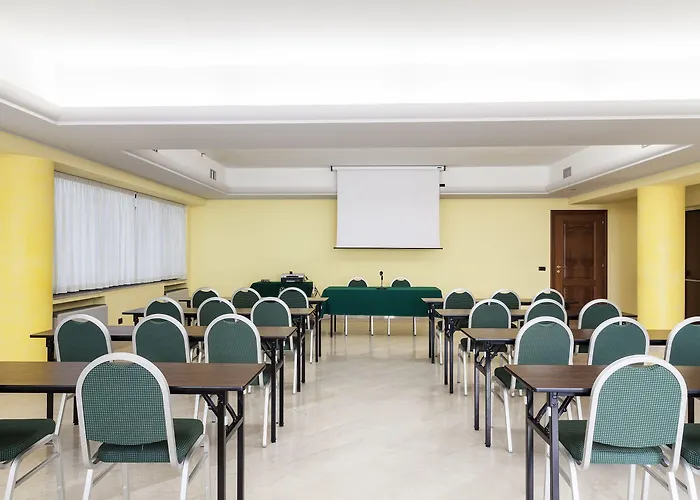 Des Etrangers 3* Milano