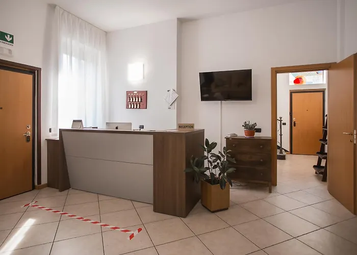 Hotel Amico Milano Certosa Otel Milano
