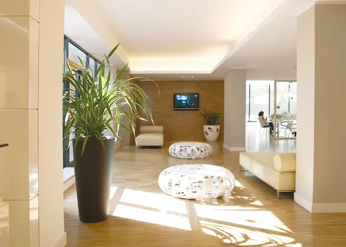 Ih Watt 13 4* Milánó