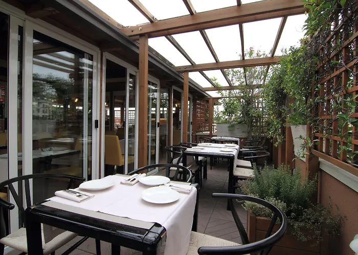 Metro Ξενοδοχείο 3*