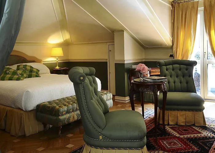 Hotel Petit Palais De Charme 4*