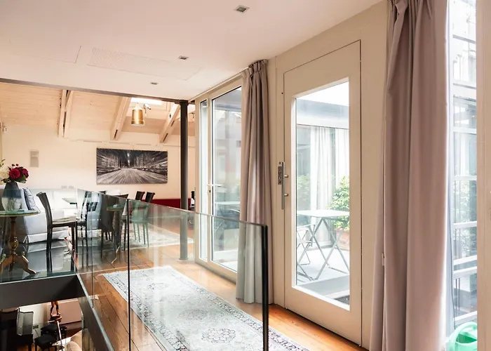 Youhosty - Luxury Town House *