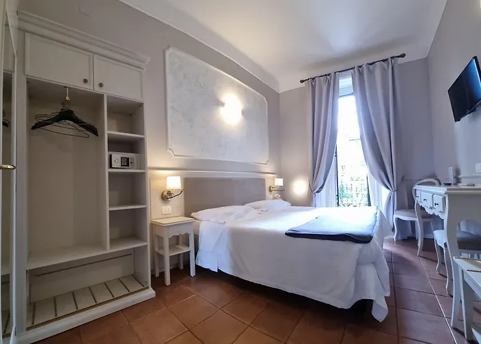 Charly Hotel 3*