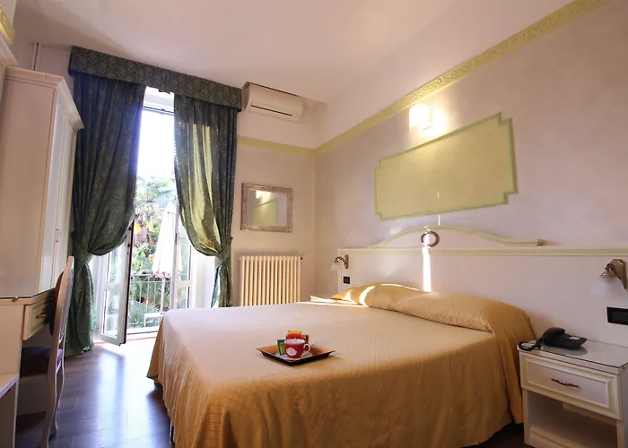 Charly Hotel 3*