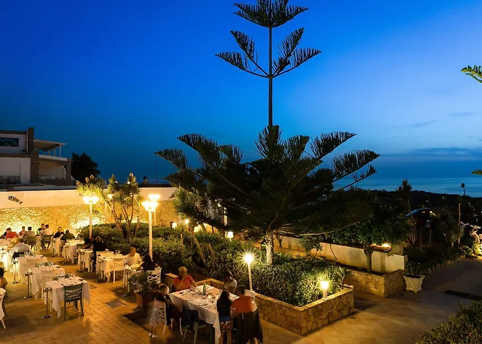 Hotel Ristorante Cavalluccio Marino 3*